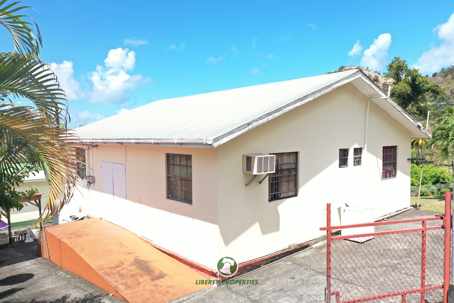 Charming 4-Bedroom Home with Development Potential in Old Montrose, St. George, St. Vincent. List Price:$380,000.00 XCD