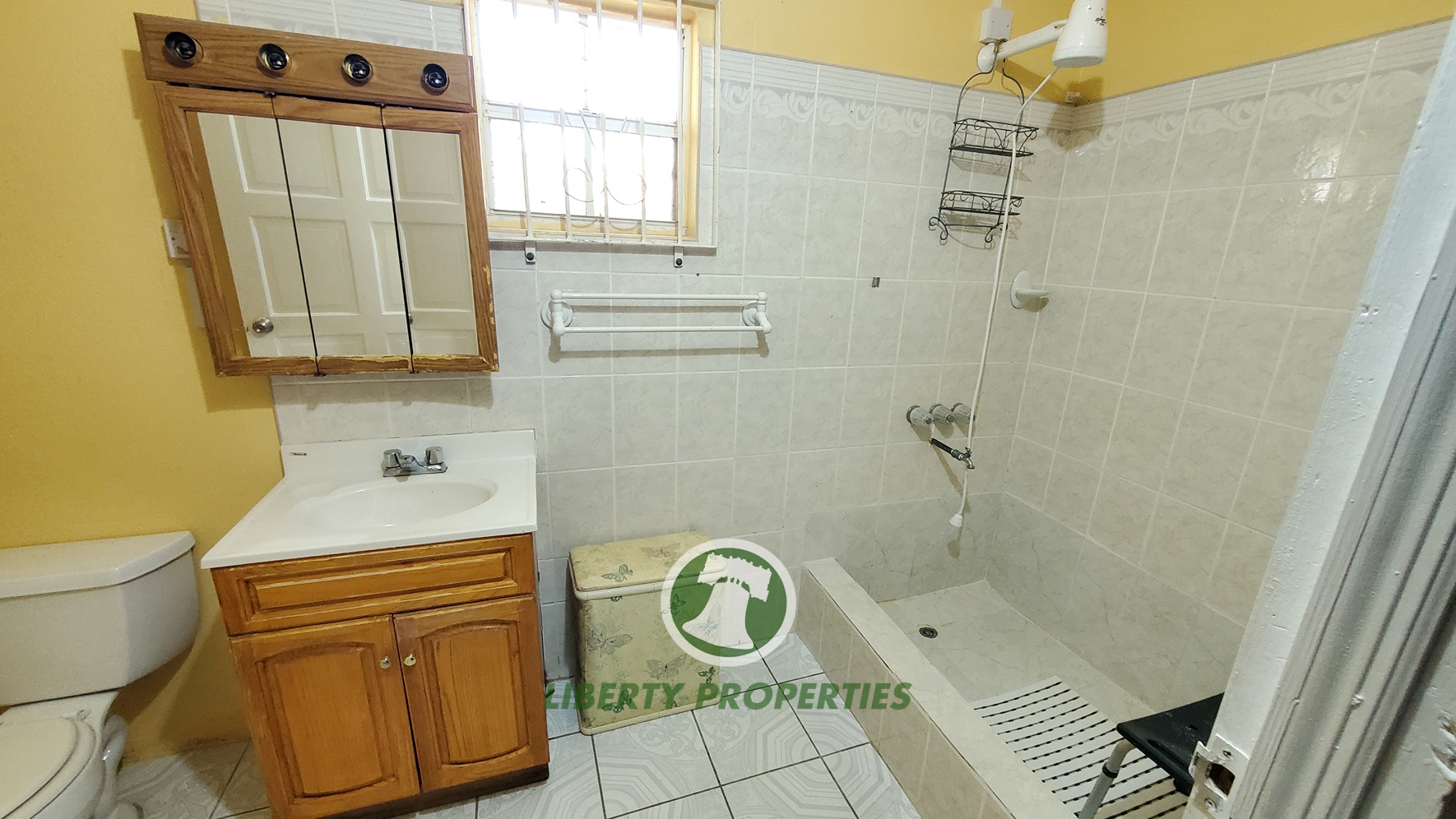 Rented: House for Rent in Arnos Vale, St. Vincent and the Grenadines. Rental Monthly Price:$2,500.00XCD-