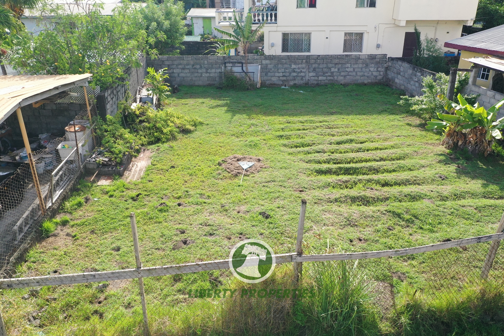 default Under Contract:An exceptional opportunity to own a flat, build-ready lot in the heart of the thriving town of Calliaqua, located on the southern coast of Saint Vincent. List price:$95,520.00XCD-Open to offers