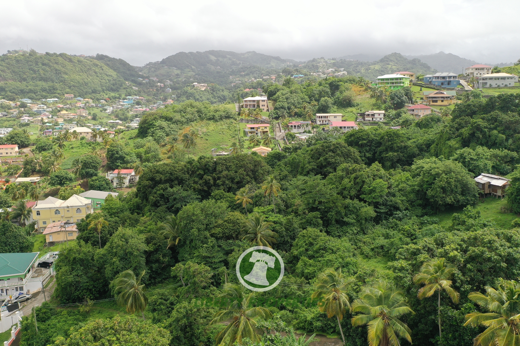 Cozy family home nestled in the quiet and desirable residential neighborhood of Villa B, this charming two-storey home offers a unique blend of space, comfort, and views. Set on a generous 9,752 sq ft:$685,000.00XCD-Open to offers