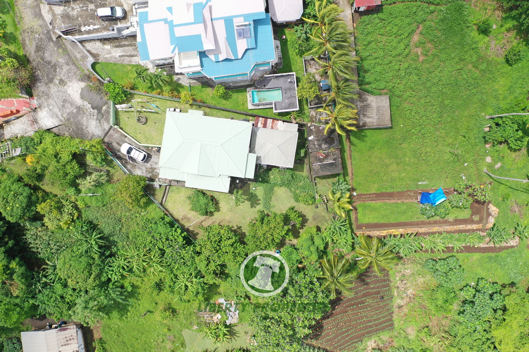 Cozy family home nestled in the quiet and desirable residential neighborhood of Villa B, this charming two-storey home offers a unique blend of space, comfort, and views. Set on a generous 9,752 sq ft:$685,000.00XCD-Open to offers