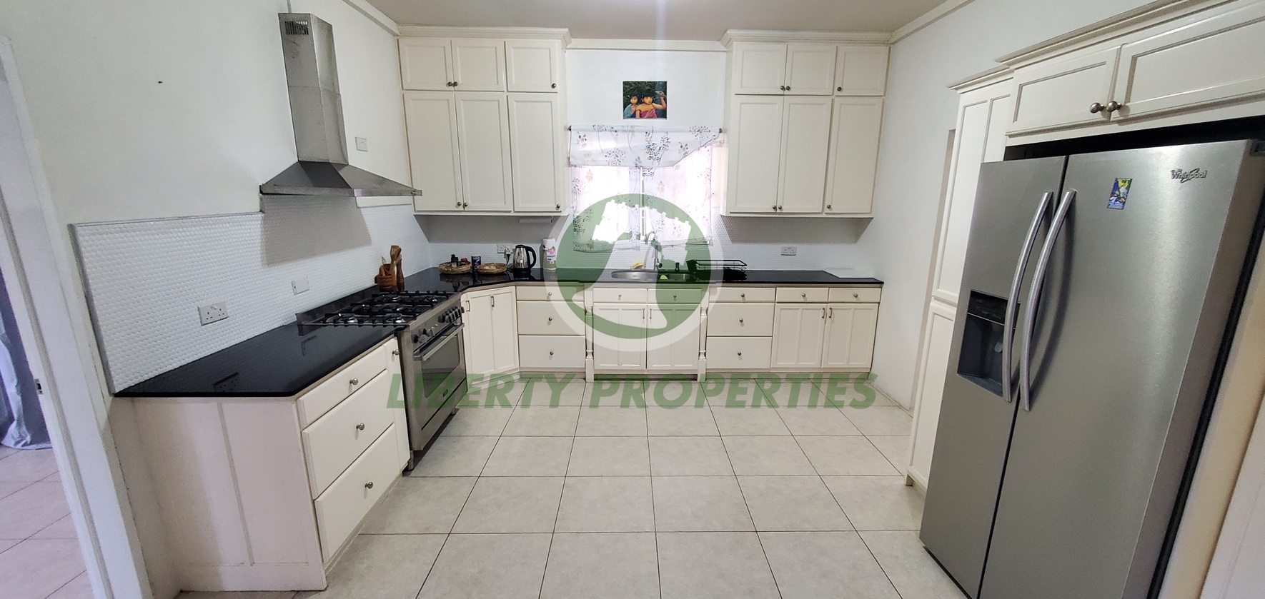 LONG TERM RENTAL  ·  SAINT VINCENT AND THE GRENADINES(Contact Agent Now)