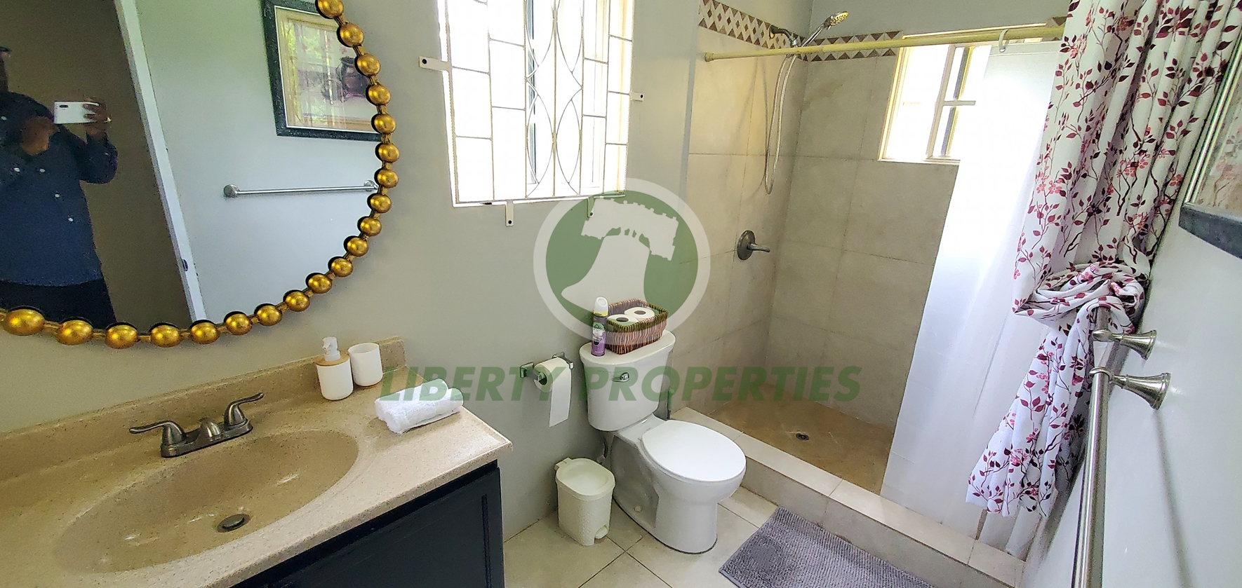 LONG TERM RENTAL  ·  SAINT VINCENT AND THE GRENADINES(Contact Agent Now)