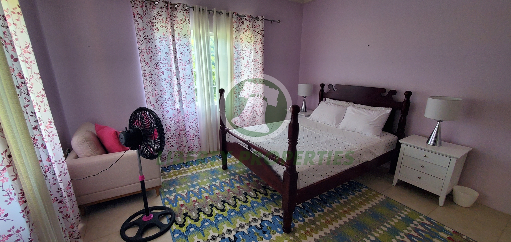 LONG TERM RENTAL  ·  SAINT VINCENT AND THE GRENADINES(Contact Agent Now)