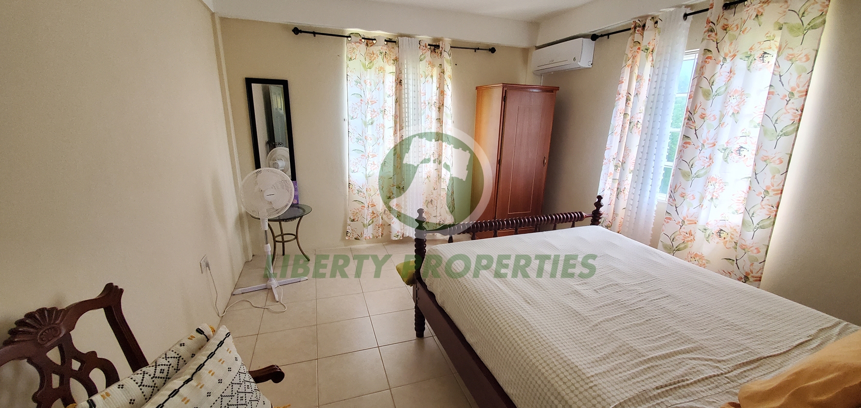LONG TERM RENTAL  ·  SAINT VINCENT AND THE GRENADINES(Contact Agent Now)