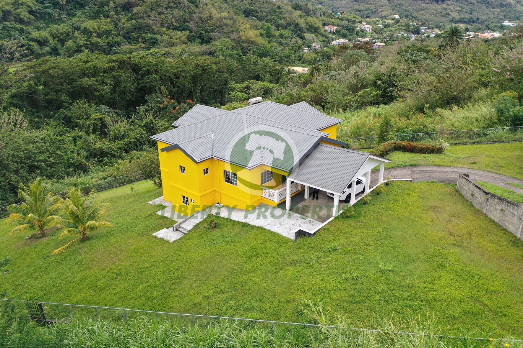 LONG TERM RENTAL  ·  SAINT VINCENT AND THE GRENADINES(Contact Agent Now)