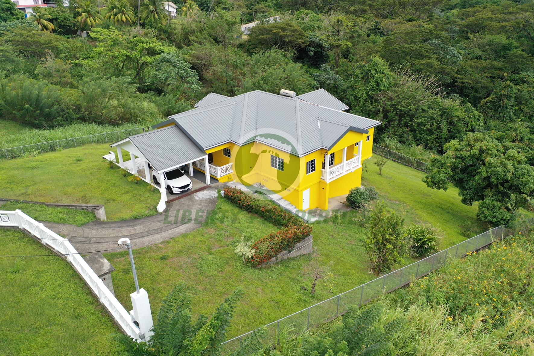 LONG TERM RENTAL  ·  SAINT VINCENT AND THE GRENADINES(Contact Agent Now)