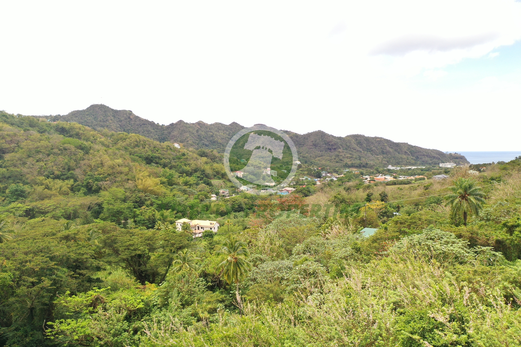 LONG TERM RENTAL  ·  SAINT VINCENT AND THE GRENADINES(Contact Agent Now)