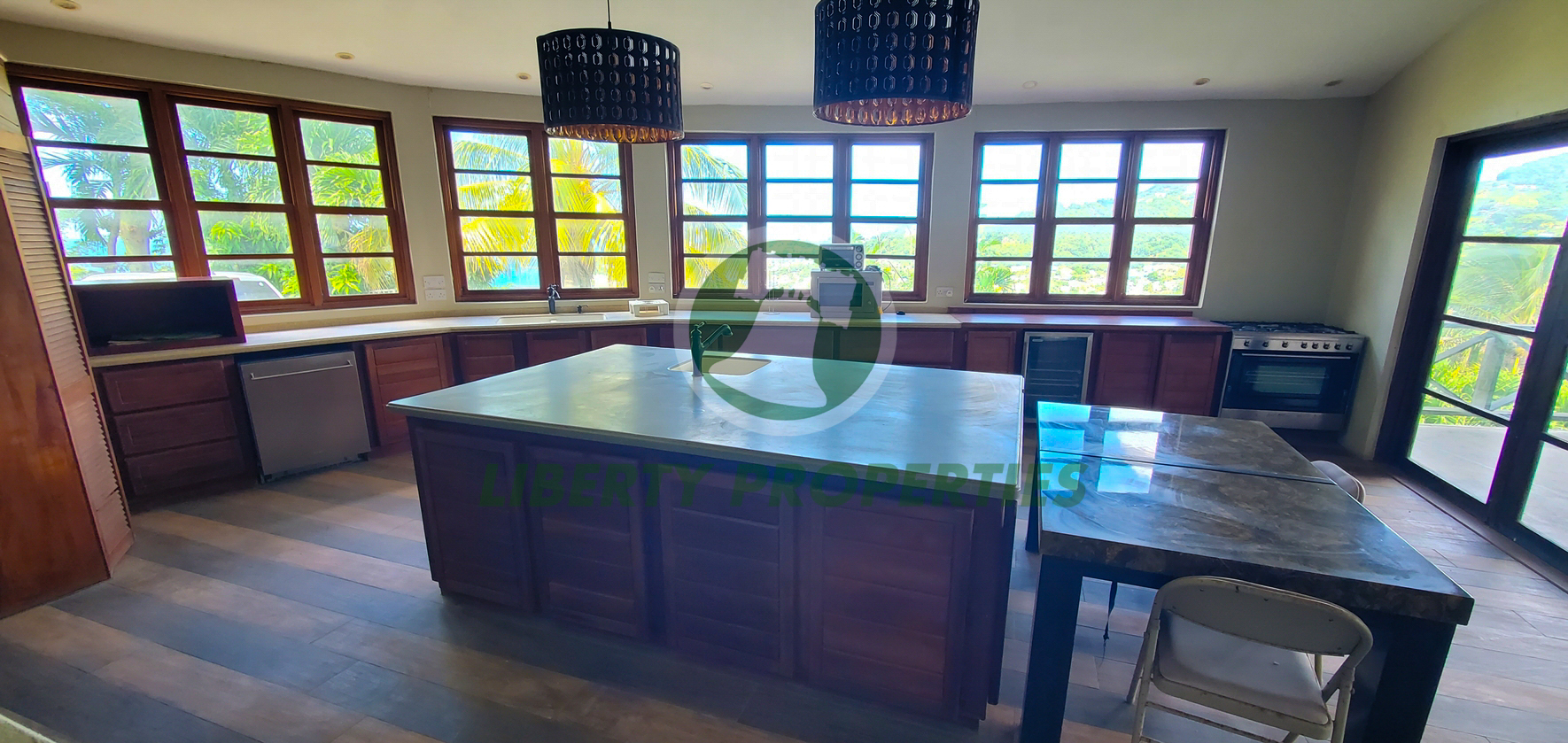 Exceptional Caribbean Investment Property – Villa/Fountain, Saint George, Saint Vincent and the Grenadines. List Price:$1,100,000.00USD
