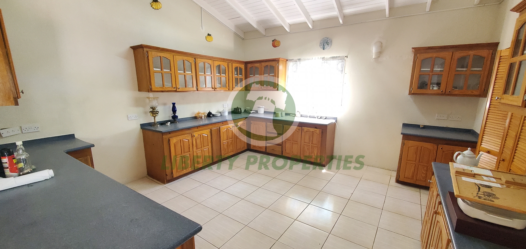 20261024_120432 PROPERTY FOR SALE – GLEN, SAINT GEORGE Saint Vincent and the Grenadines. List Price:$897,000.000