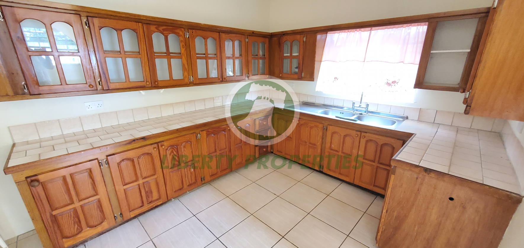 20261024_120929 PROPERTY FOR SALE – GLEN, SAINT GEORGE Saint Vincent and the Grenadines. List Price:$897,000.000