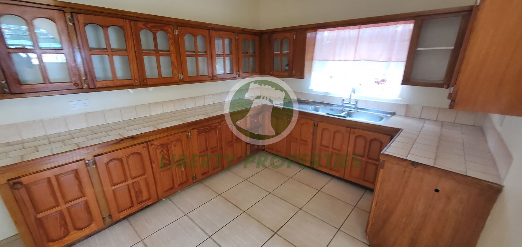 20261024_120931 PROPERTY FOR SALE – GLEN, SAINT GEORGE Saint Vincent and the Grenadines. List Price:$897,000.000