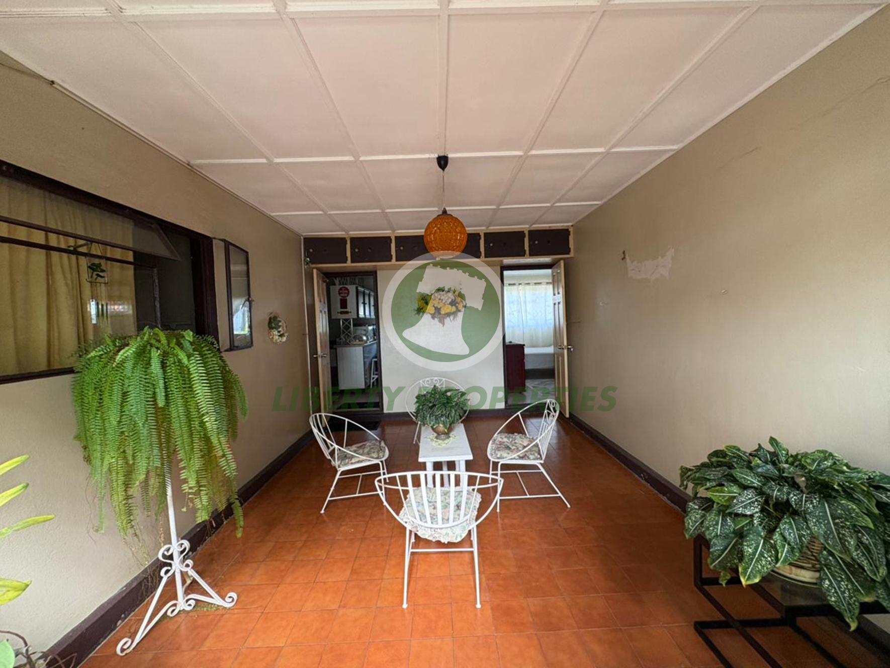 FOR SALE | SPACIOUS 5-BEDROOM RESIDENCE located at Dorsetshire Hill, Saint Vincent and the Grenadines. List price:$890,000.00-Open to offers