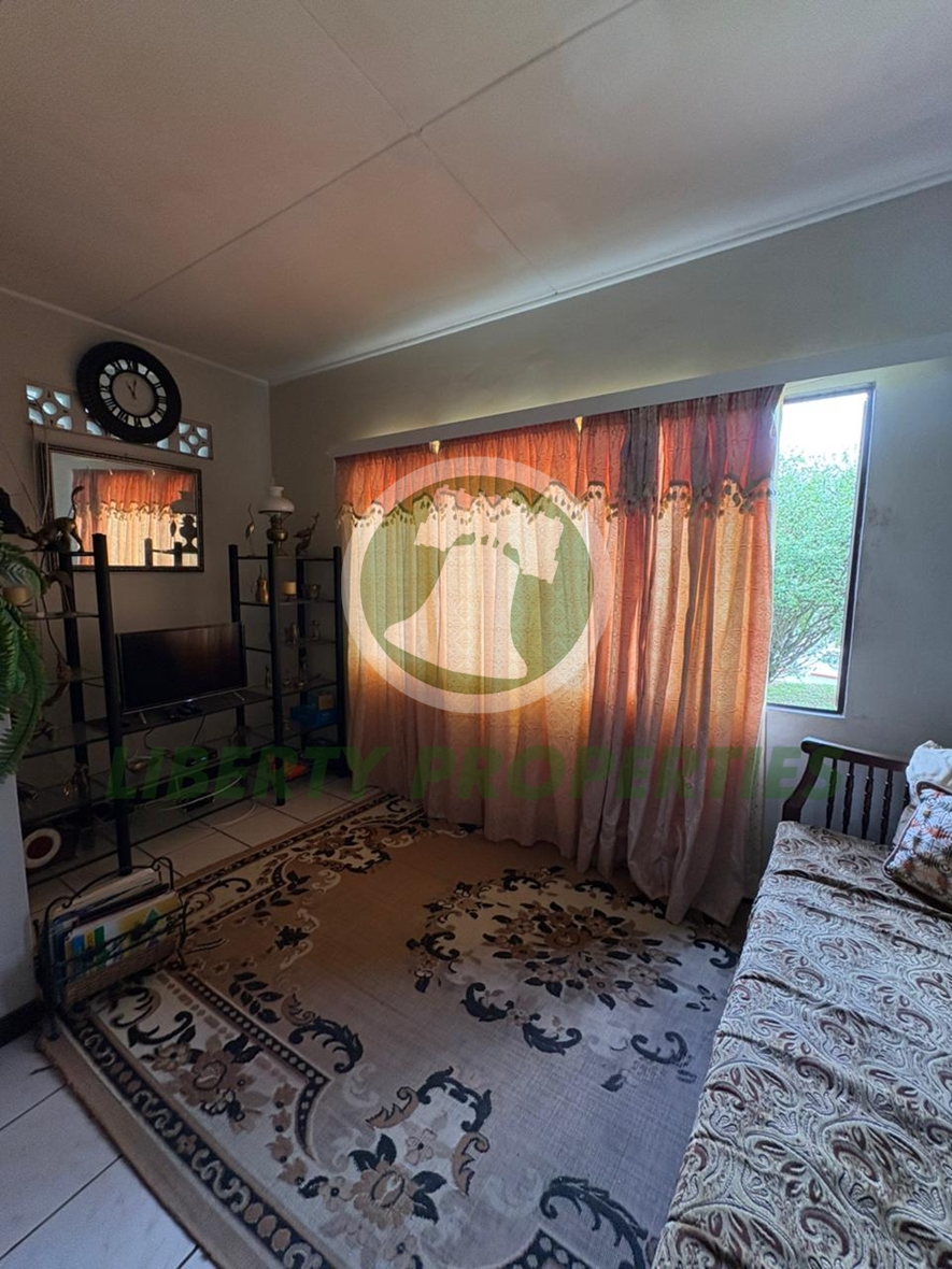 FOR SALE | SPACIOUS 5-BEDROOM RESIDENCE located at Dorsetshire Hill, Saint Vincent and the Grenadines. List price:$890,000.00-Open to offers