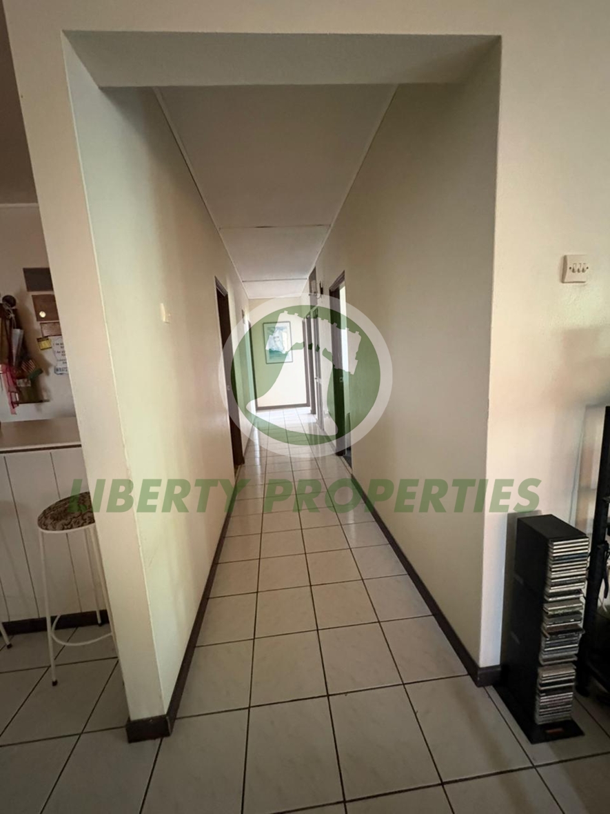 FOR SALE | SPACIOUS 5-BEDROOM RESIDENCE located at Dorsetshire Hill, Saint Vincent and the Grenadines. List price:$890,000.00-Open to offers