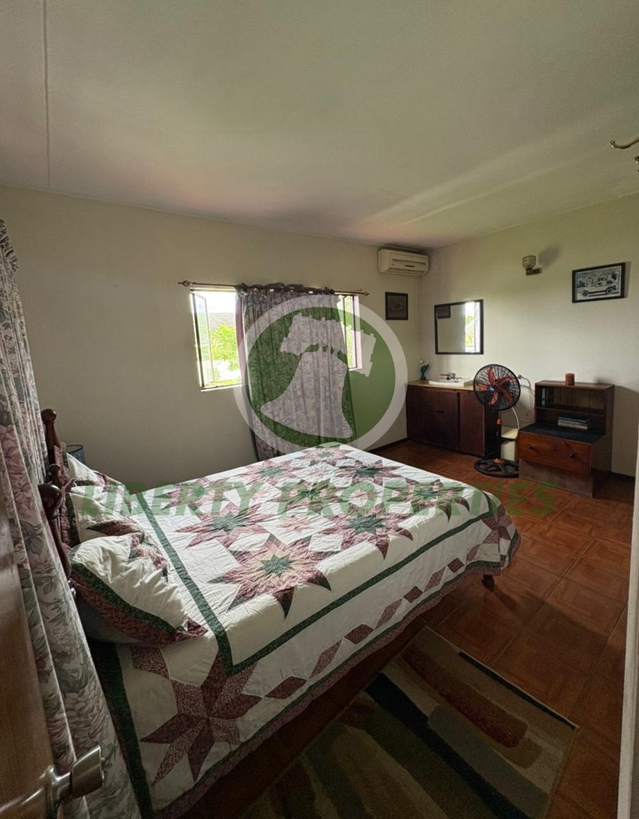 FOR SALE | SPACIOUS 5-BEDROOM RESIDENCE located at Dorsetshire Hill, Saint Vincent and the Grenadines. List price:$890,000.00-Open to offers