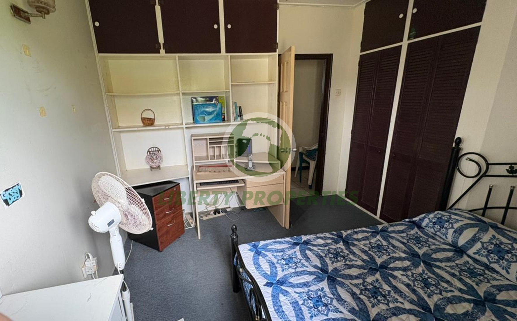 FOR SALE | SPACIOUS 5-BEDROOM RESIDENCE located at Dorsetshire Hill, Saint Vincent and the Grenadines. List price:$890,000.00-Open to offers