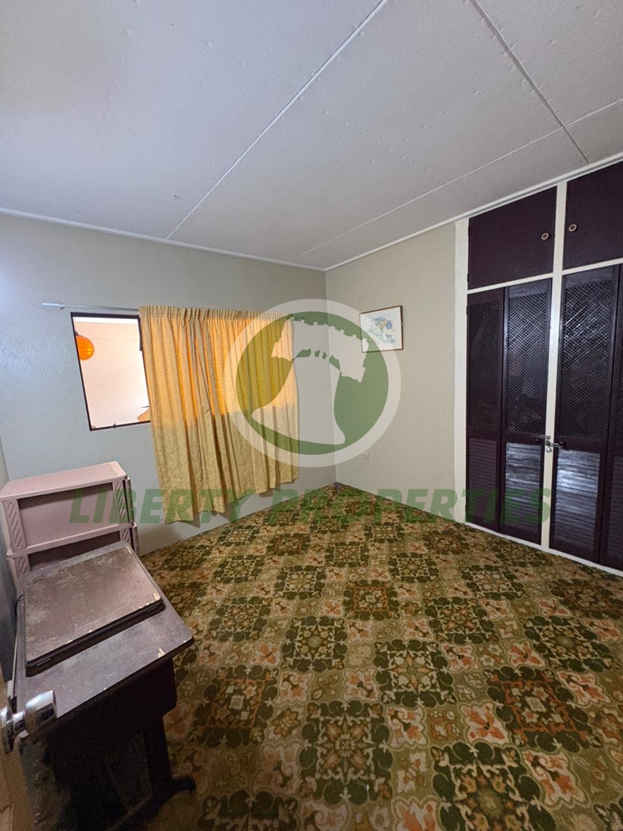 FOR SALE | SPACIOUS 5-BEDROOM RESIDENCE located at Dorsetshire Hill, Saint Vincent and the Grenadines. List price:$890,000.00-Open to offers