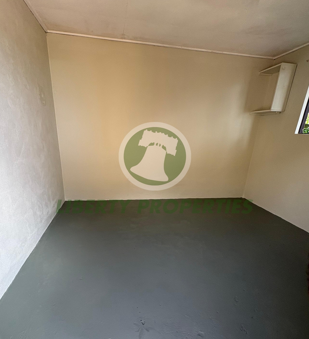 FOR SALE | SPACIOUS 5-BEDROOM RESIDENCE located at Dorsetshire Hill, Saint Vincent and the Grenadines. List price:$890,000.00-Open to offers