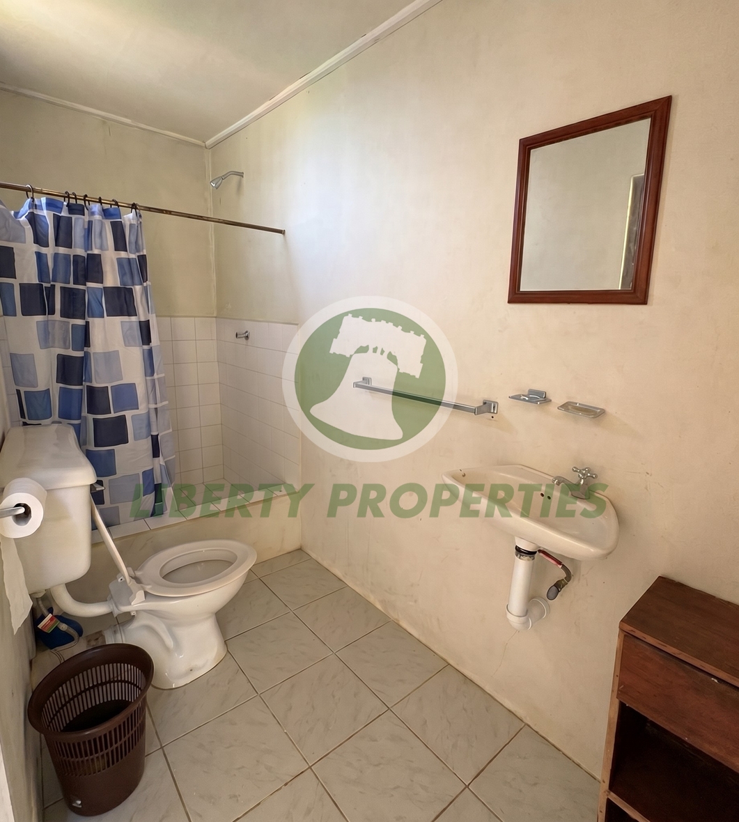 FOR SALE | SPACIOUS 5-BEDROOM RESIDENCE located at Dorsetshire Hill, Saint Vincent and the Grenadines. List price:$890,000.00-Open to offers